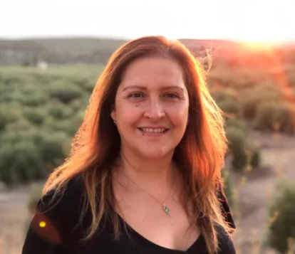 <em>Sara G.</em>